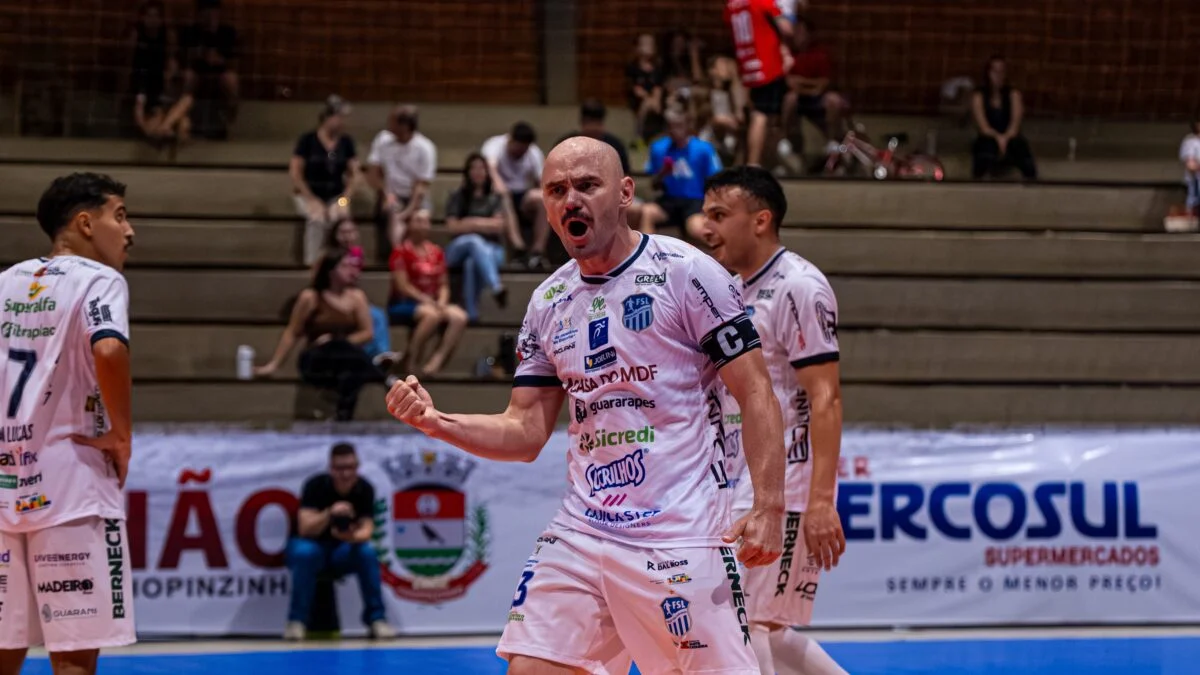 Futsal São Lourenço vence o CAD Guarapuava e garante vaga na semifinal da Copa Tonhão Chopinzinho