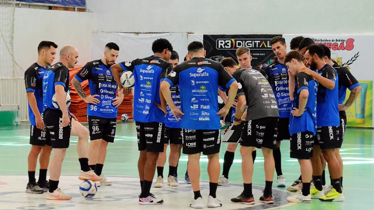 Futsal São Lourenço / Casa do MDF intensifica preparação e agenda dois compromissos na última semana de pré-temporada