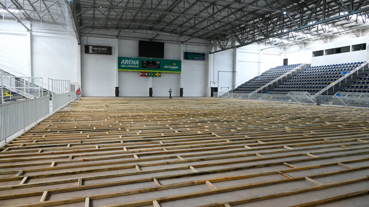 Futsal São Lourenço iniciará pré-temporada no Ginásio Adilso Rogério da Croce enquanto Arena recebe novo piso