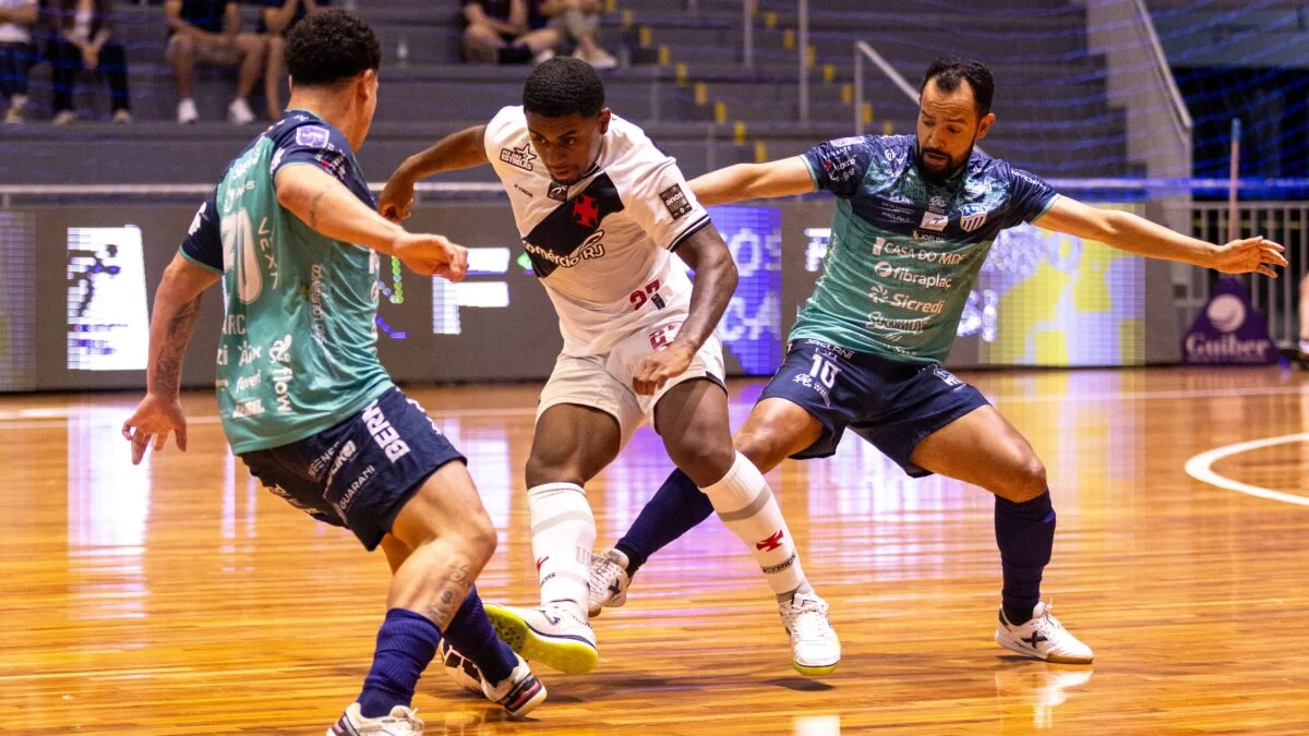 Futsal São Lourenço sofre a primeira derrota na LNF Silver