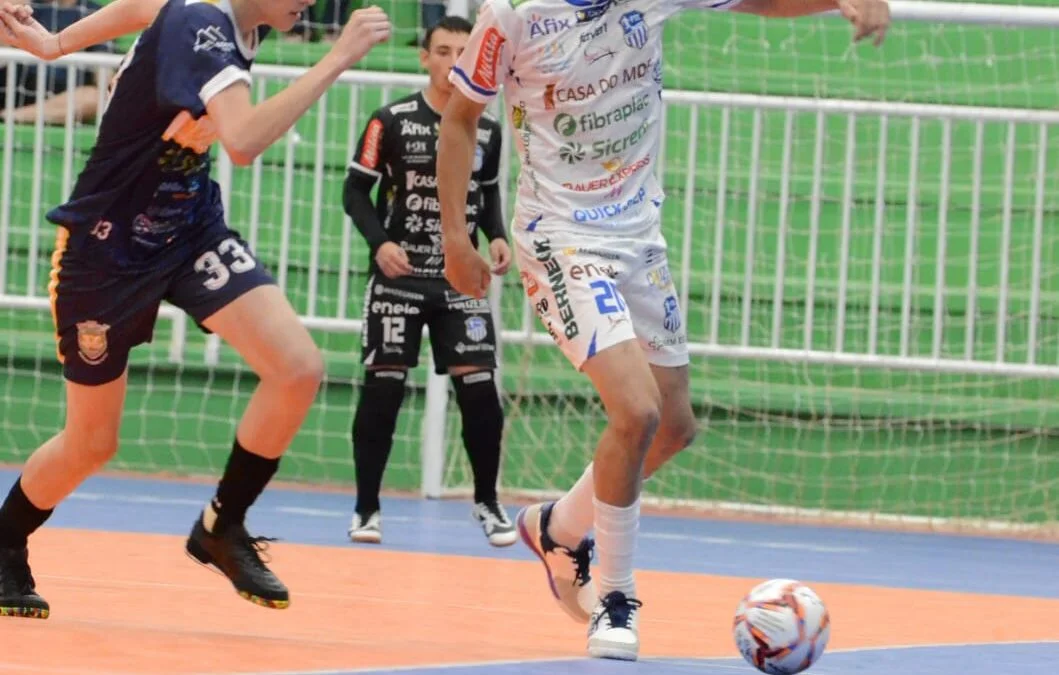 Sub-18 do Futsal São Lourenço vence último amistoso e vai confiante para a estreia da Liga Catarinense