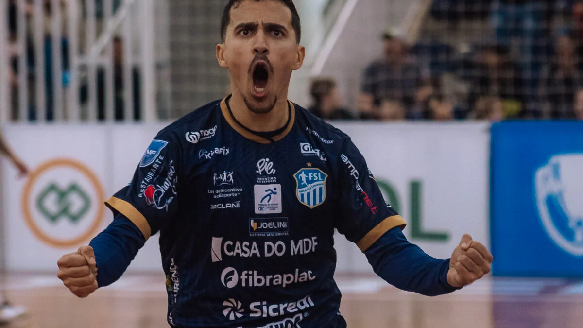 Com Arena lotada, São Lourenço elimina o Corinthians e está nas quartas de final da Copa LNF